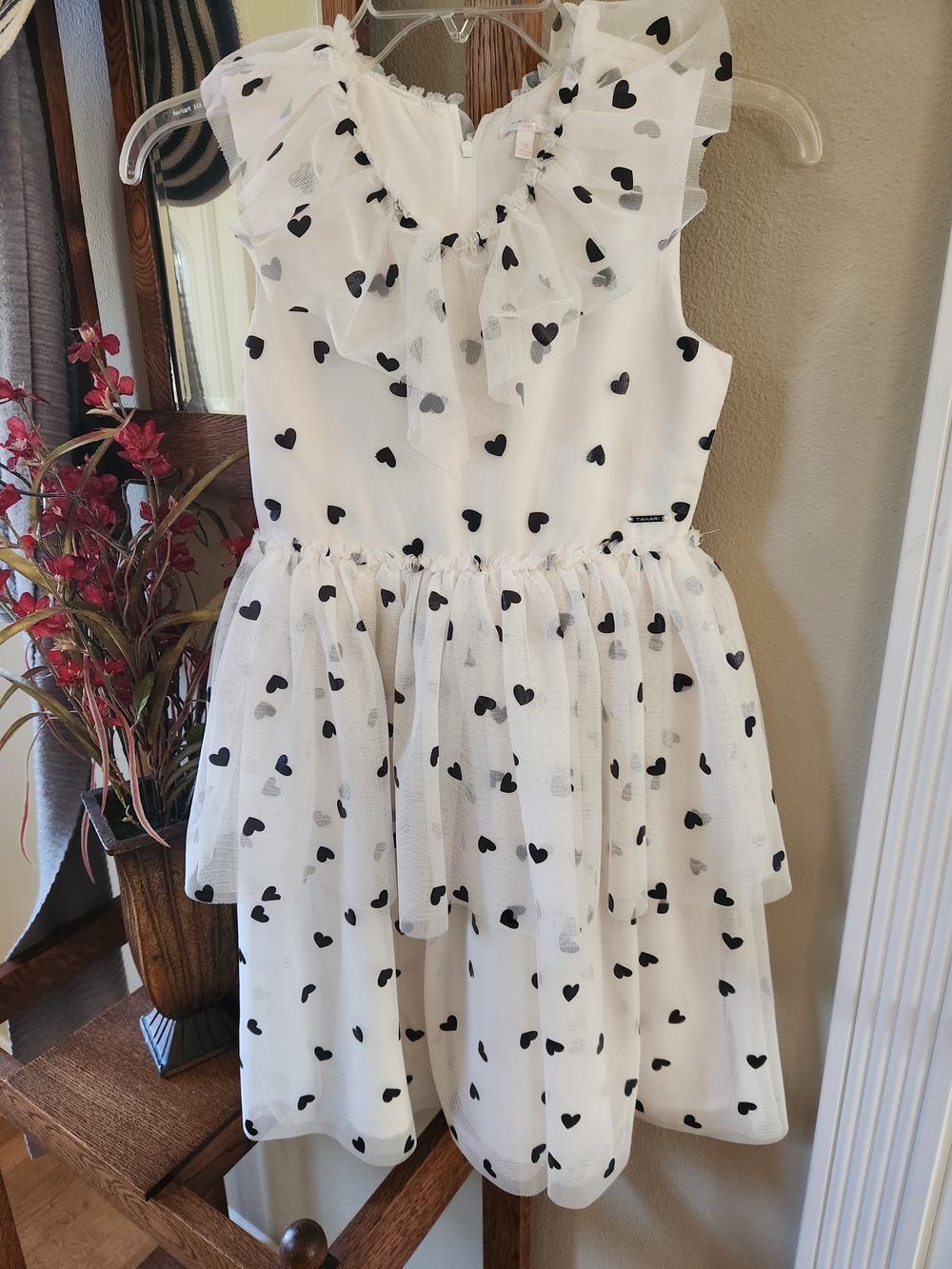 Tahari White Dress with Black Heart Print and Ruffle Collar